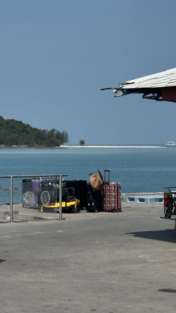 Pier Koh Phangan Gepäck