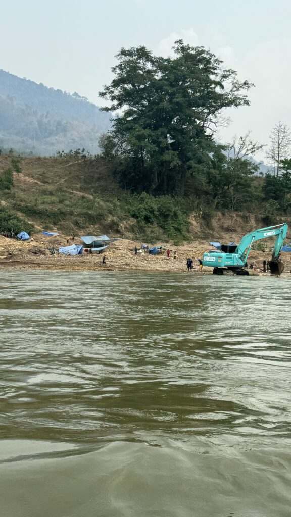 Goldwäscher am Mekong 1