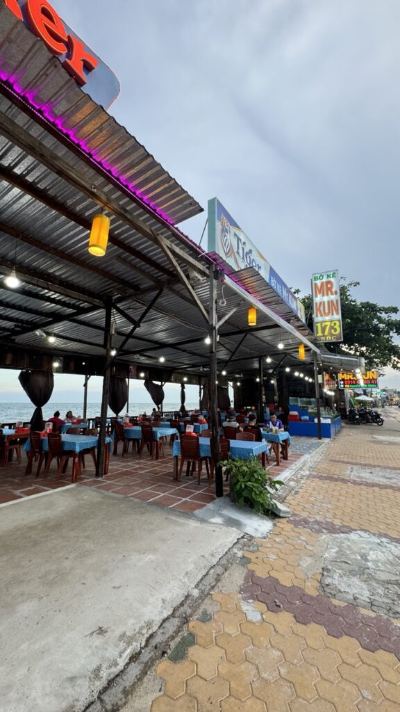 mui ne seafood lokal tag