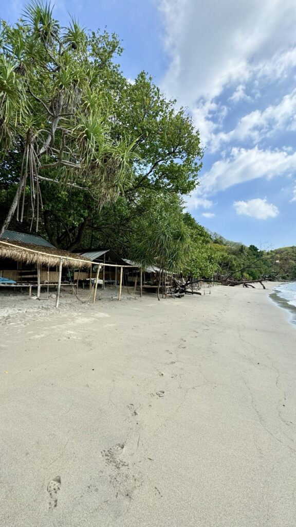 beach senggigi area