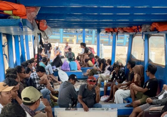 public boat lombok gili