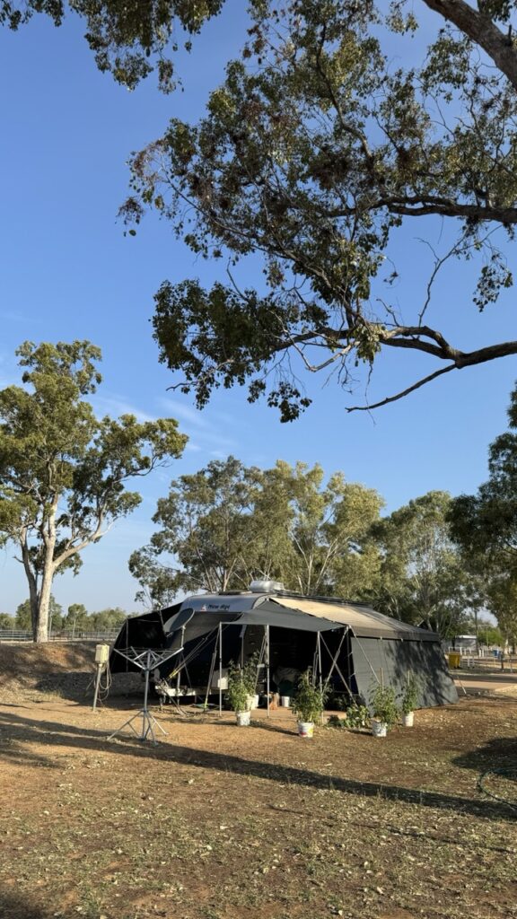 jericho showground nachbar